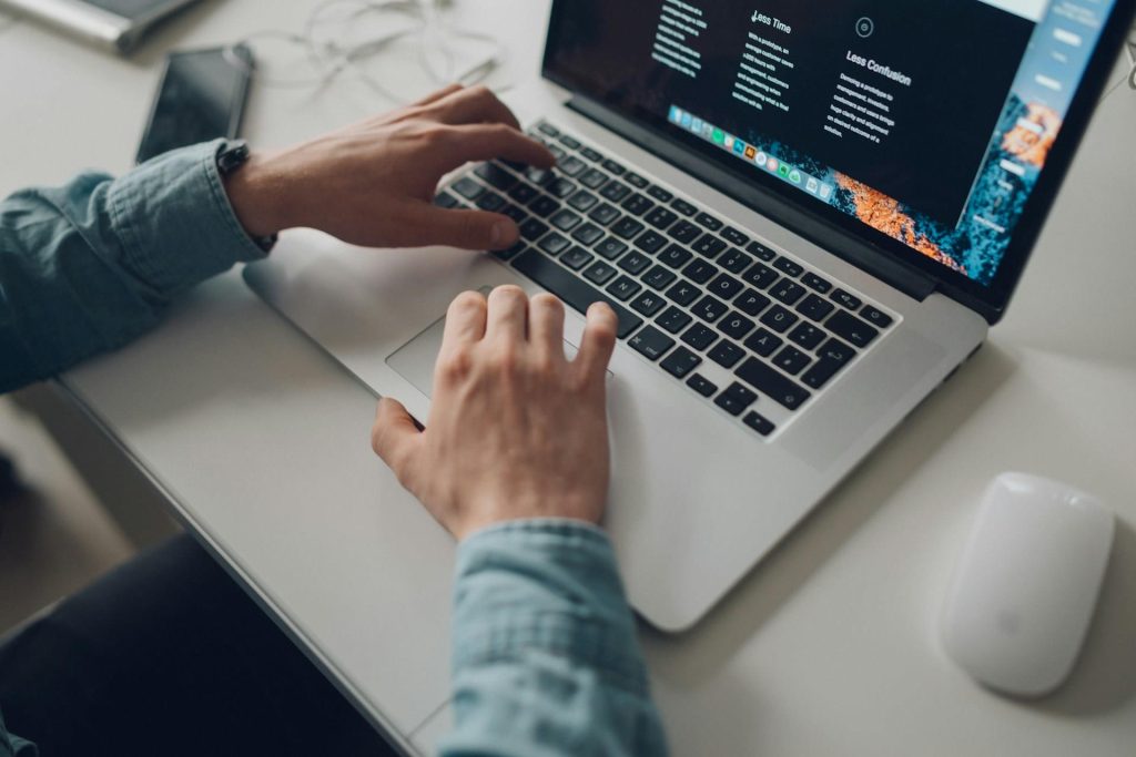 Gids voor het kiezen van de perfecte laptop met tips over processor, RAM, GPU en schermkwaliteit